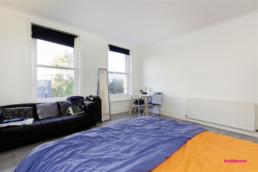 Property photo 2 of 12 Hampstead Road -2.Jpg
