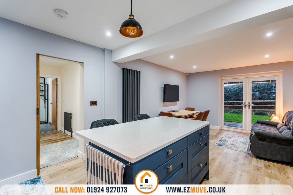 Property photo 3 of 39