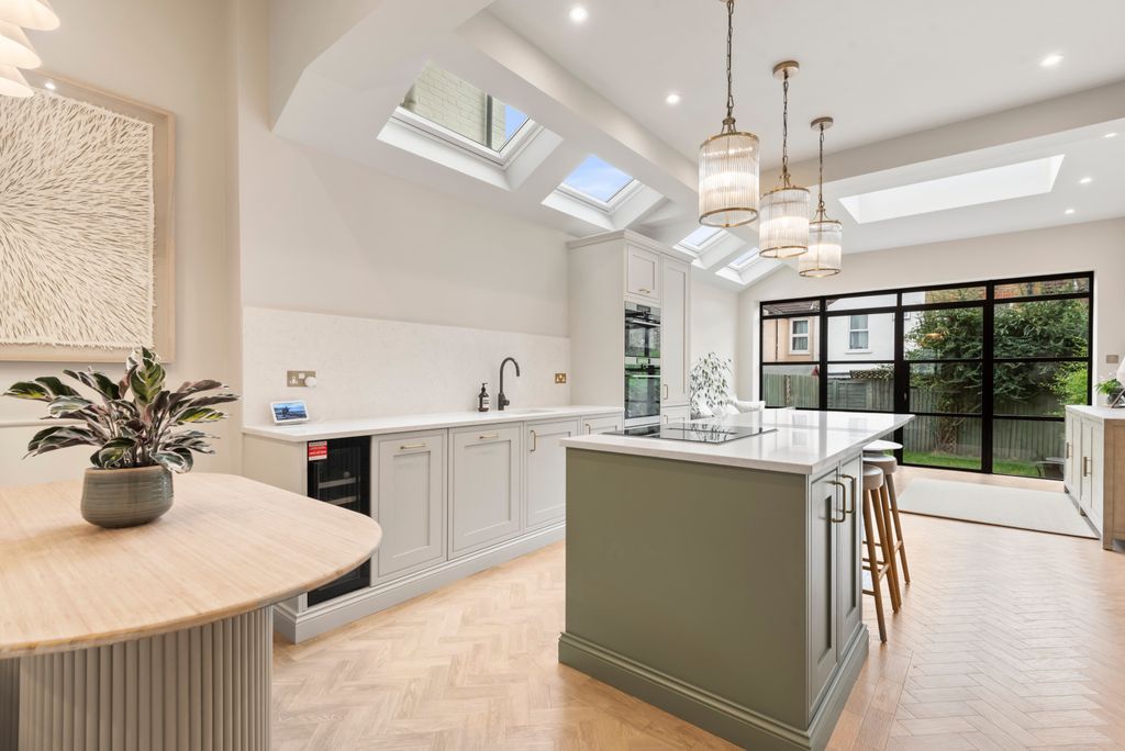 Property photo 1 of 13 Picture No. 18