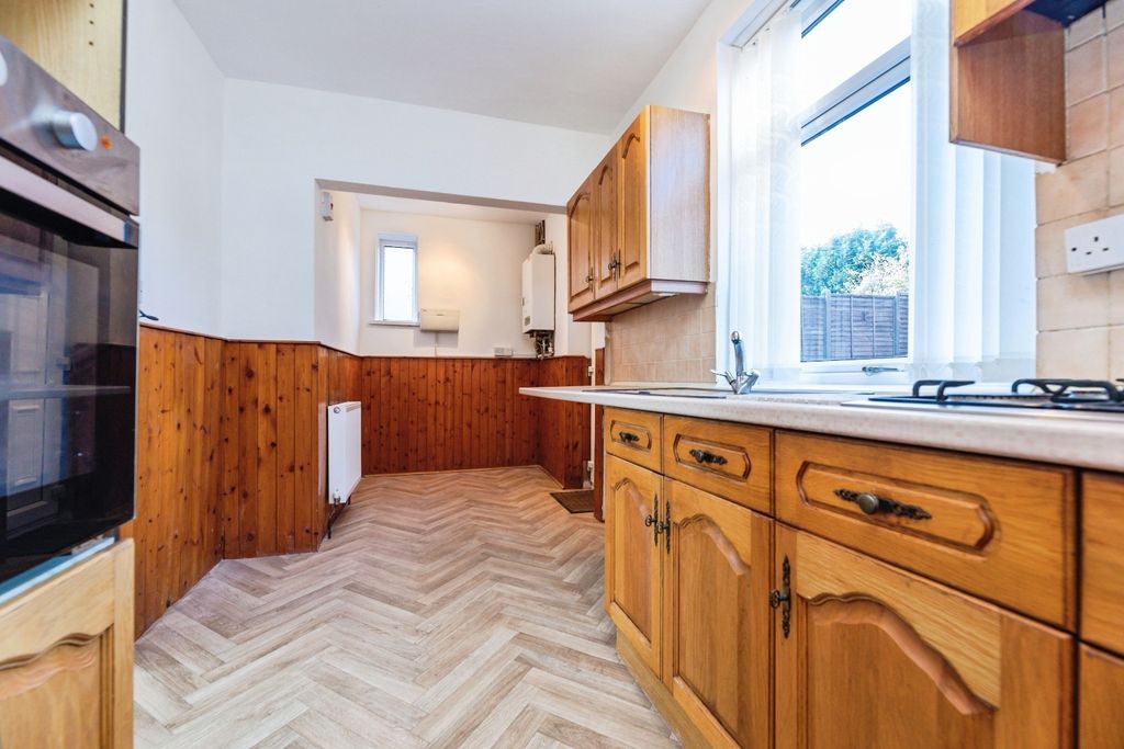 Property photo 3 of 16 Pbox-Img.Jpg