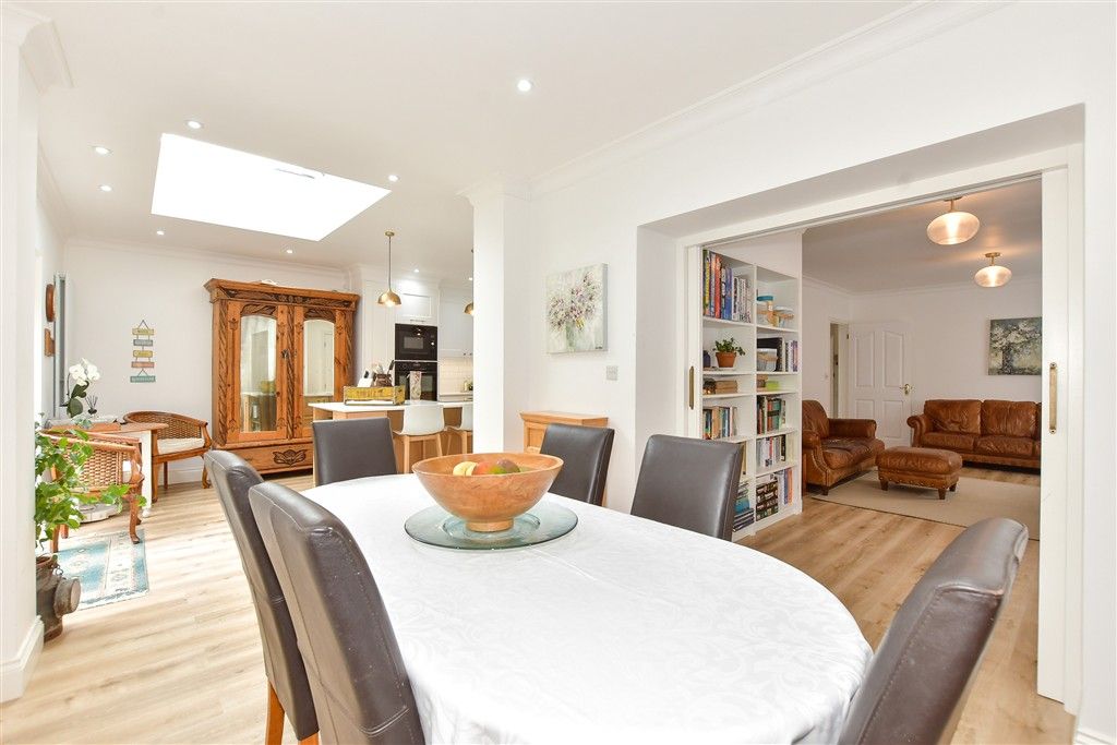 Property photo 3 of 23 Dining Area