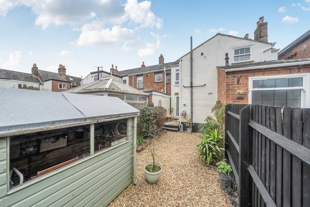 Property photo 3 of 17