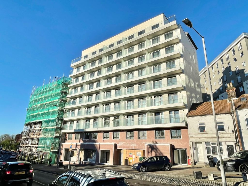 Property photo 1 of 8 3209450