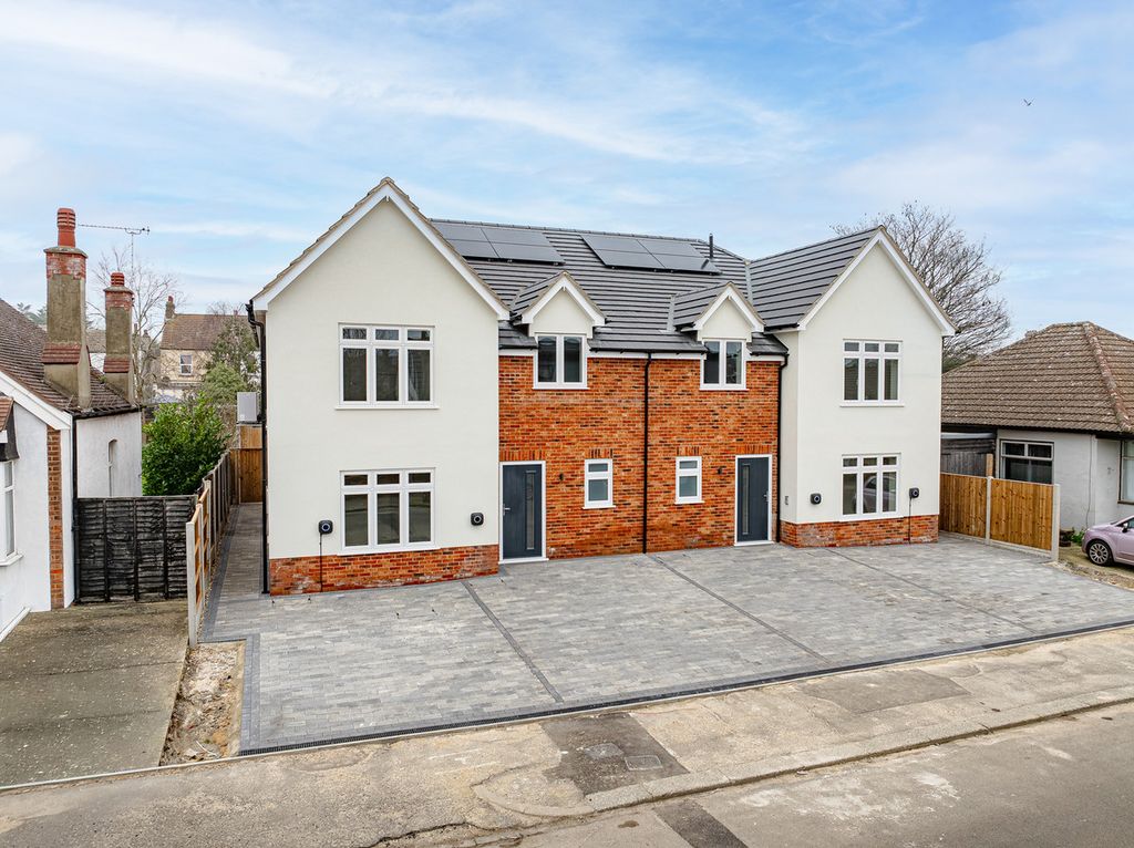 Property photo 1 of 20