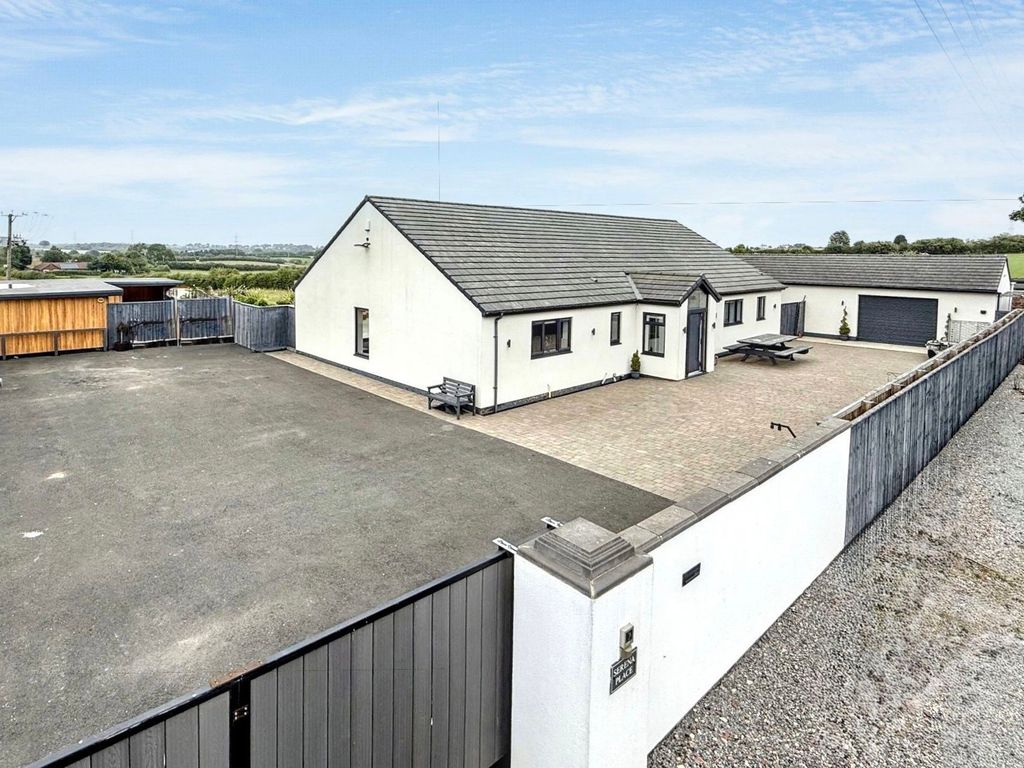 Property photo 1 of 54