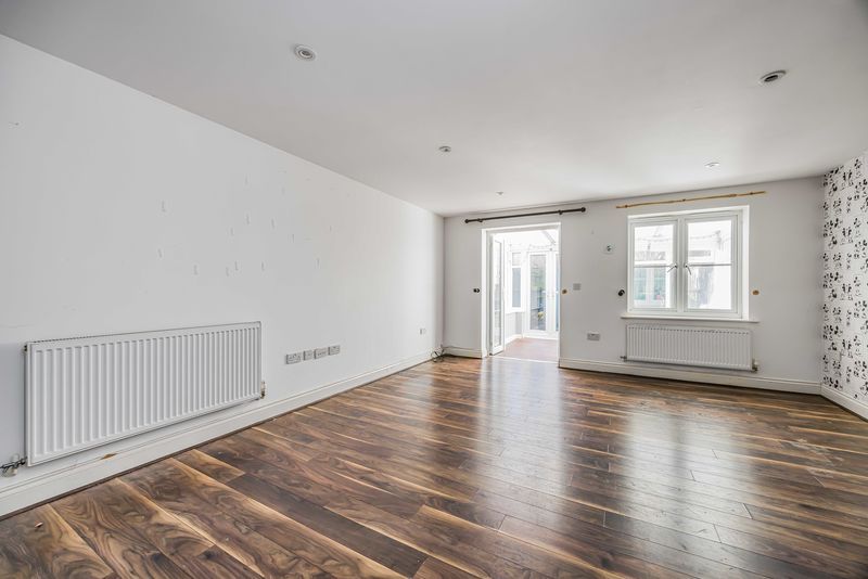 Property photo 3 of 22 Photo 14