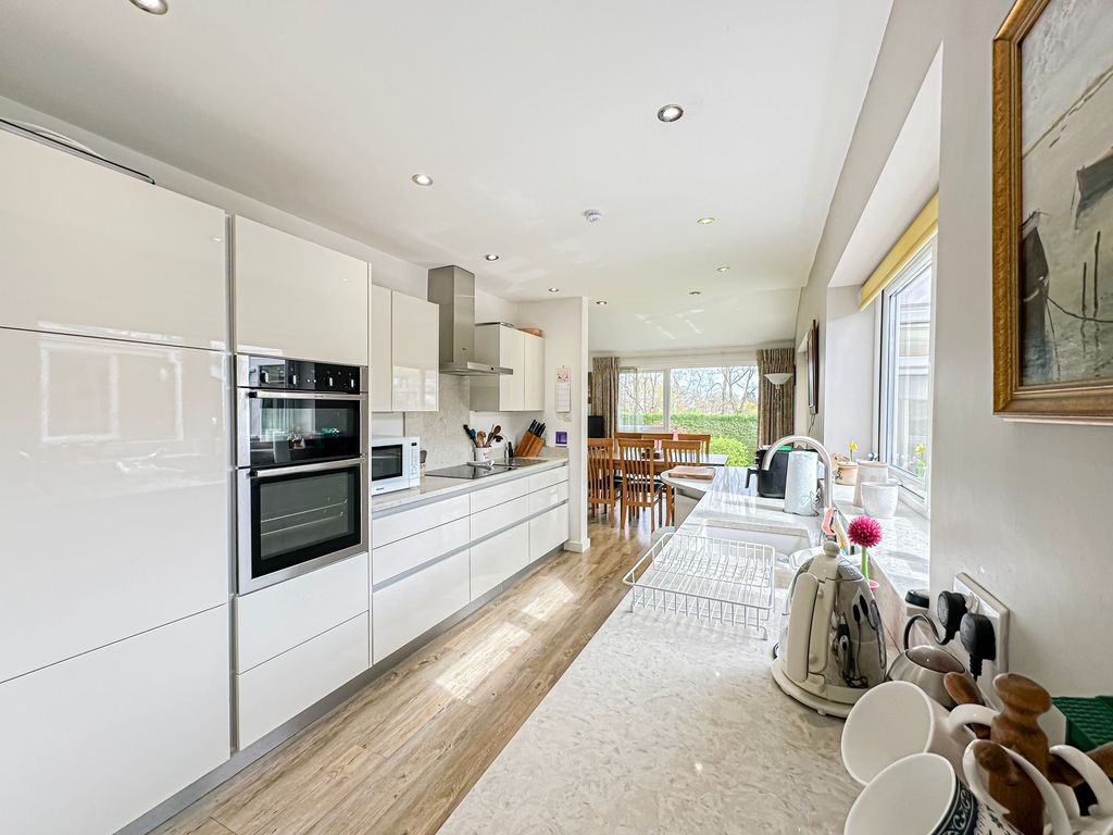 Property photo 3 of 26