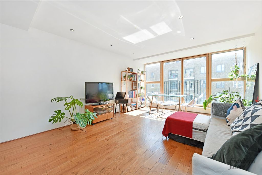 Property photo 2 of 14 14 Andersens Wharf (9).Jpg