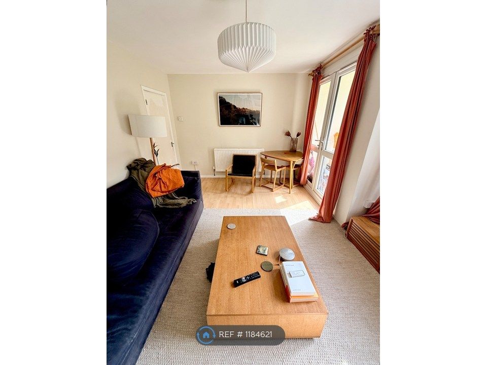 Property photo 3 of 23 Living Room