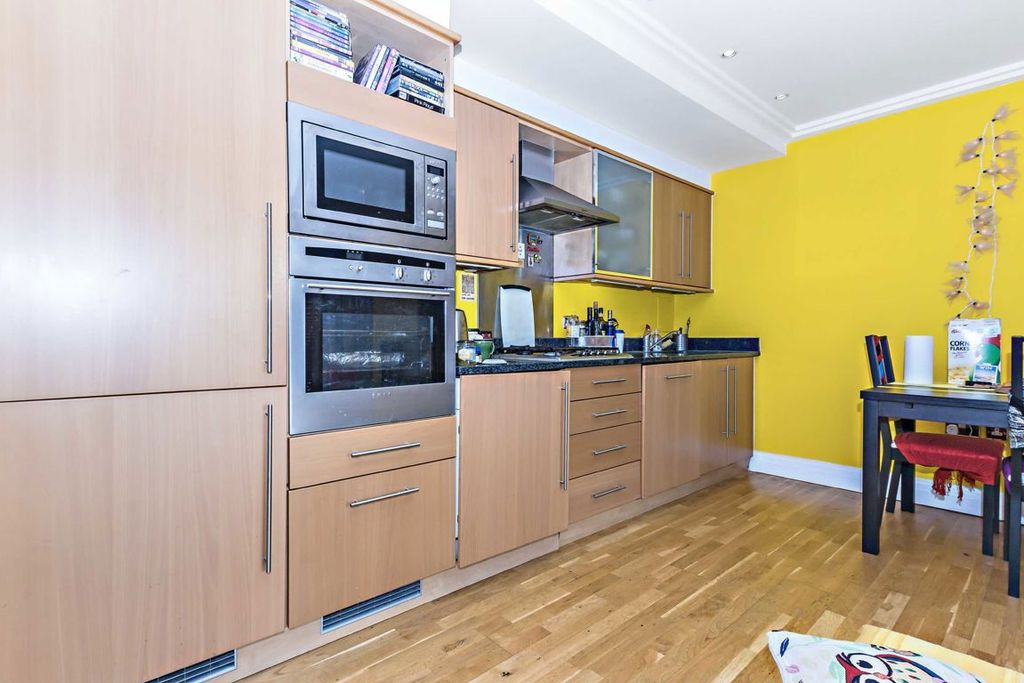 Property photo 3 of 6