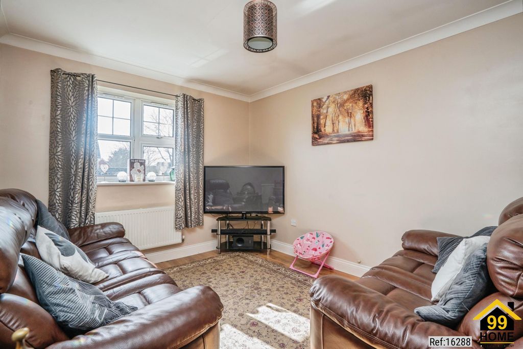 Property photo 2 of 20 Photo 1