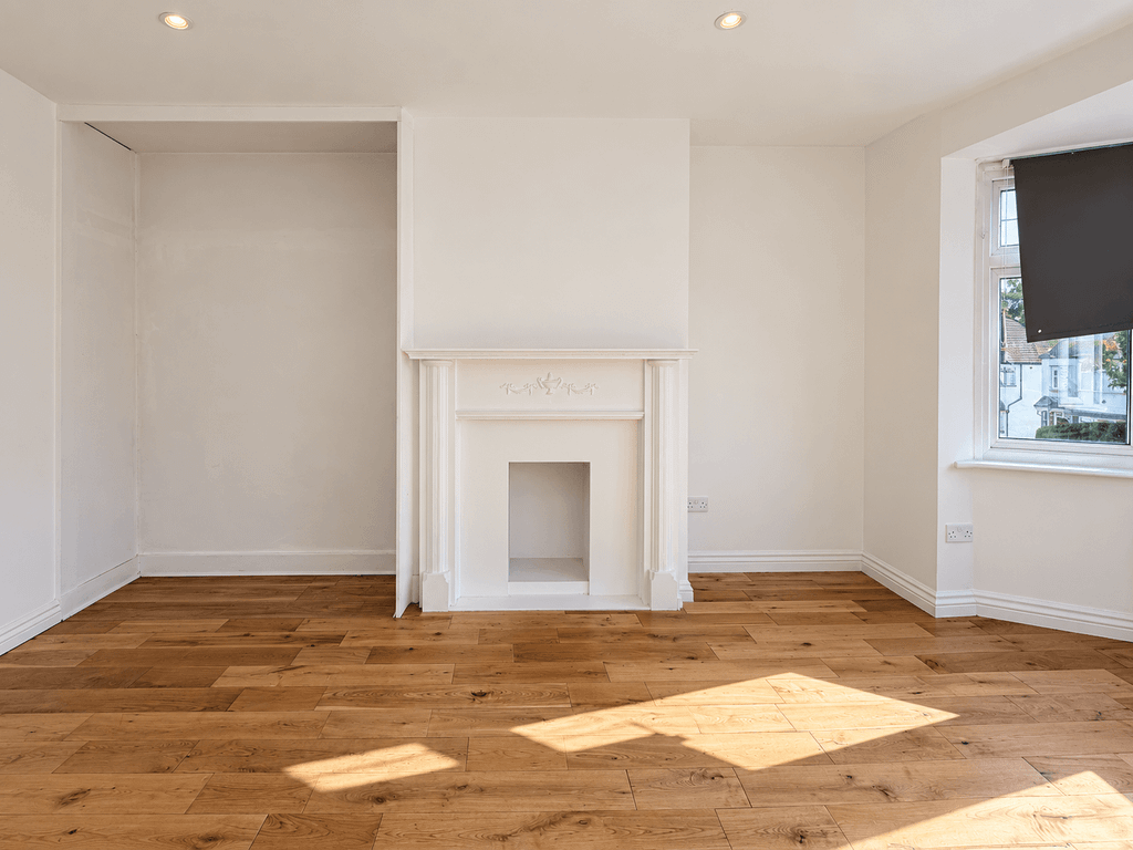 Property photo 2 of 17 Bright Reception Room With Fireplace