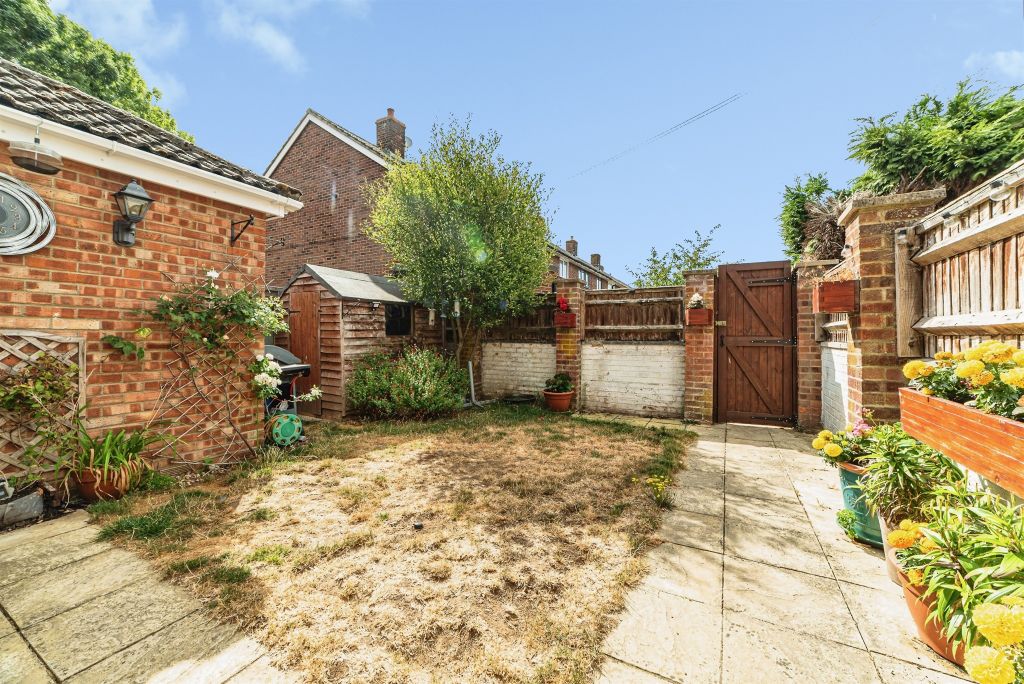 Property photo 2 of 18