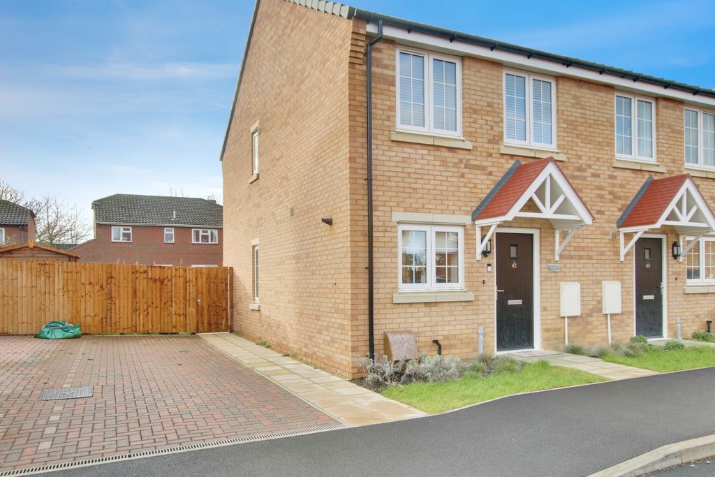 Property photo 1 of 9