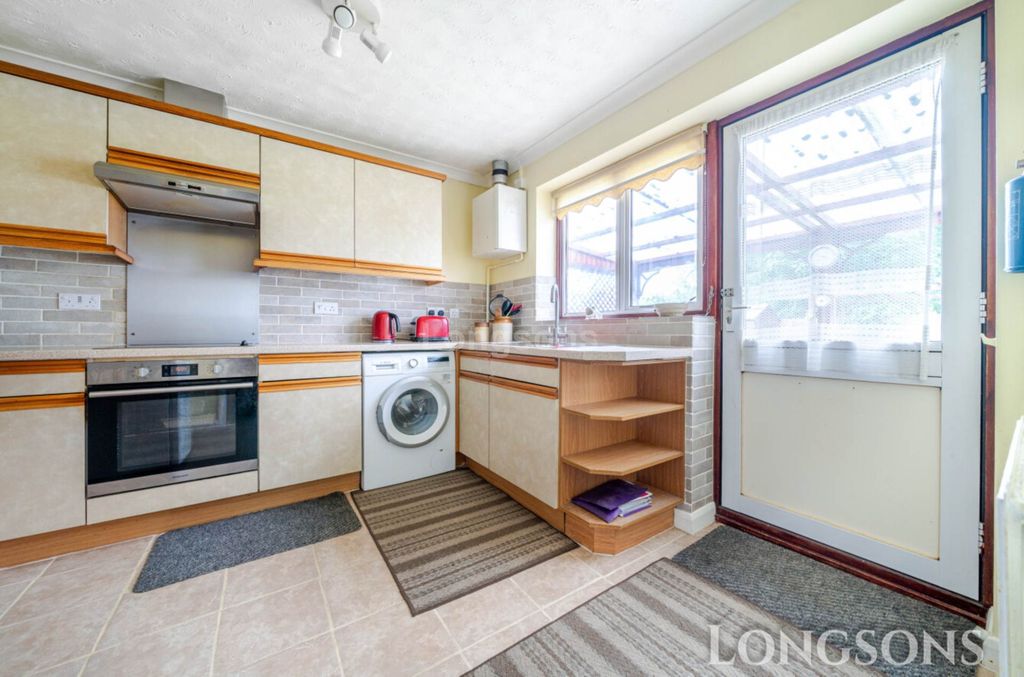 Property photo 2 of 13