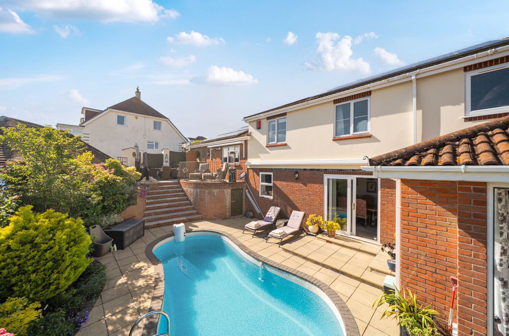 Additional image 19 of 4 bed detached house for saleBarcombe Heights, Preston, Paignton, Devon TQ3