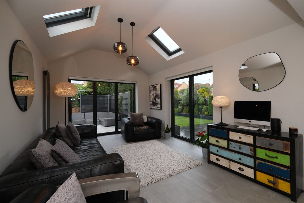 Property photo 3 of 16