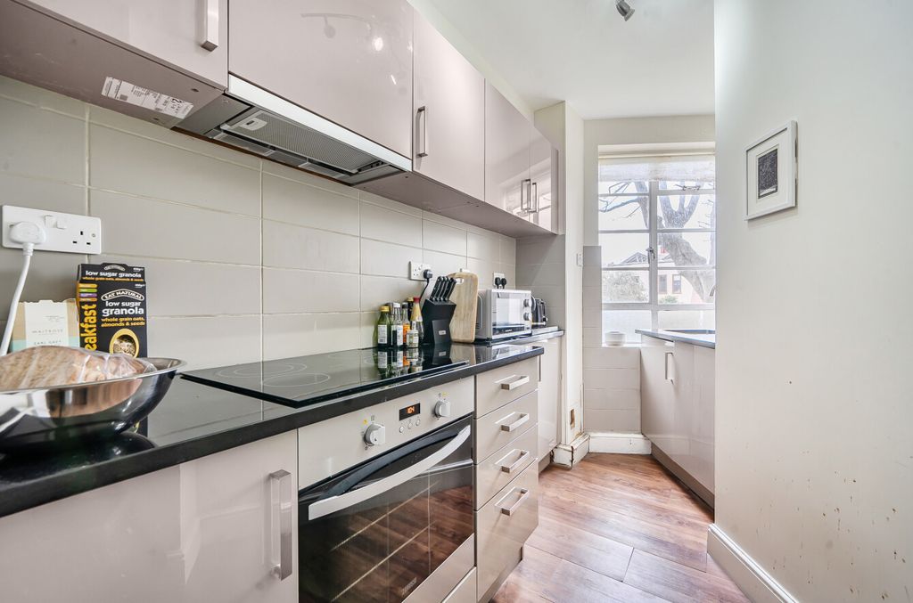 Property photo 3 of 13 1437220-3-69Ca754...