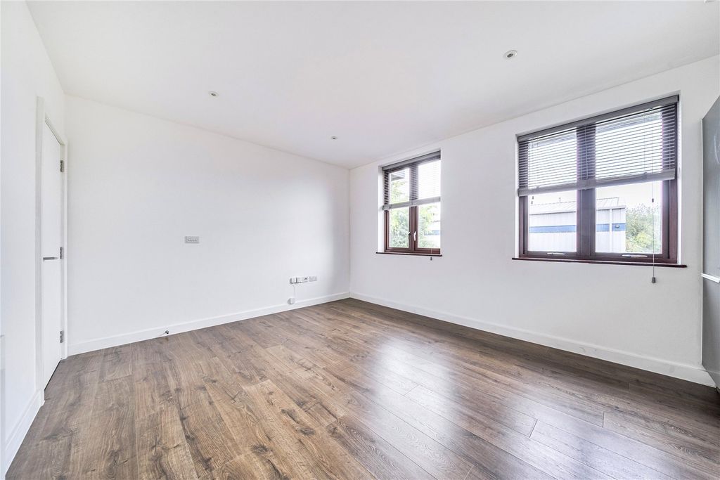Property photo 3 of 15 Picture No. 07