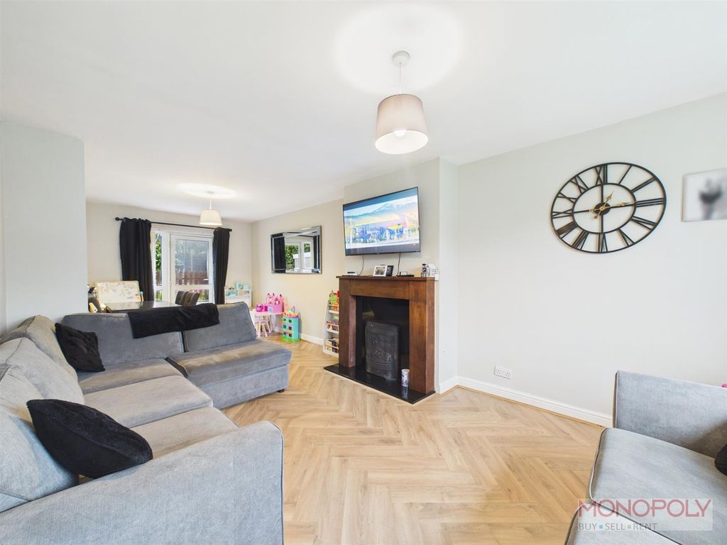 Property photo 3 of 20 Cam01943G0-Pr0609-Still008.Jpg