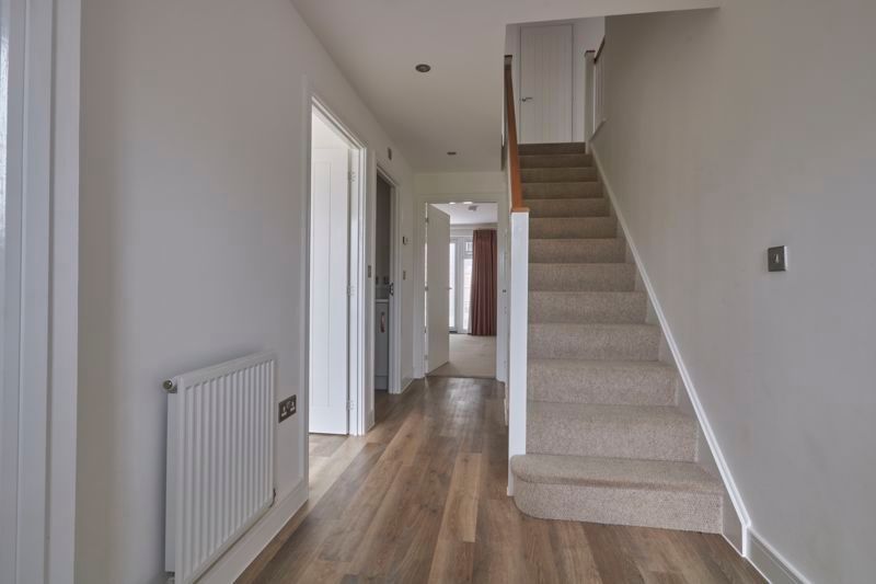 Property photo 2 of 16 Hallway