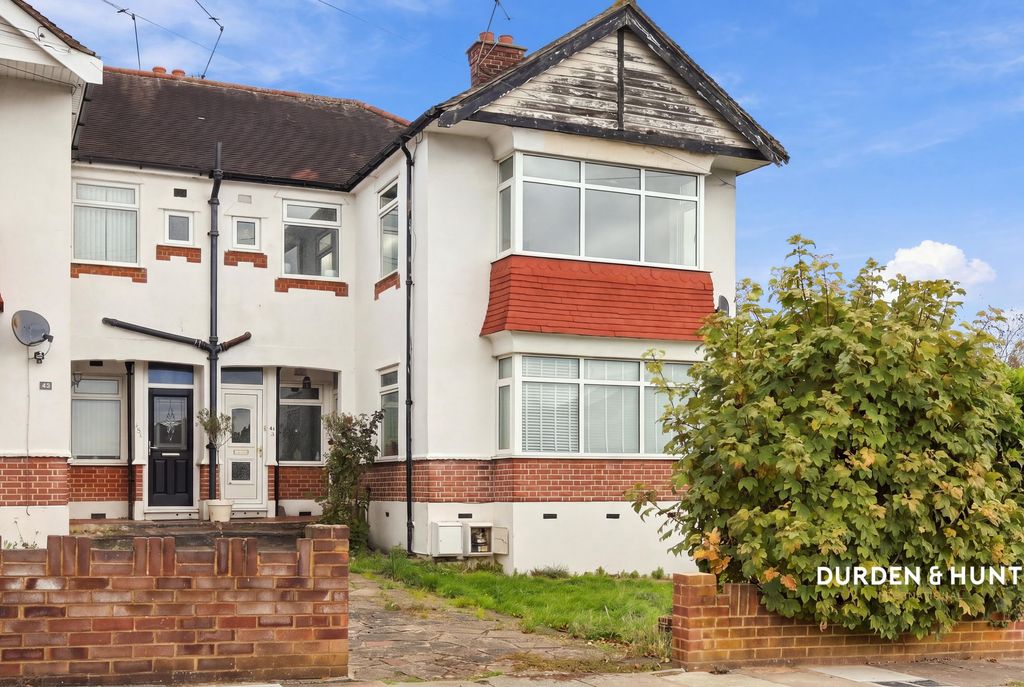 Property photo 1 of 18