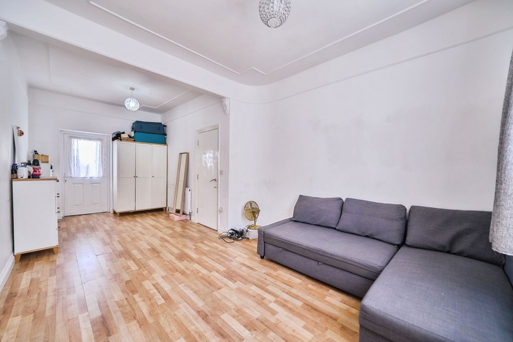 Property photo 2 of 23 Pbox-Img.Jpg