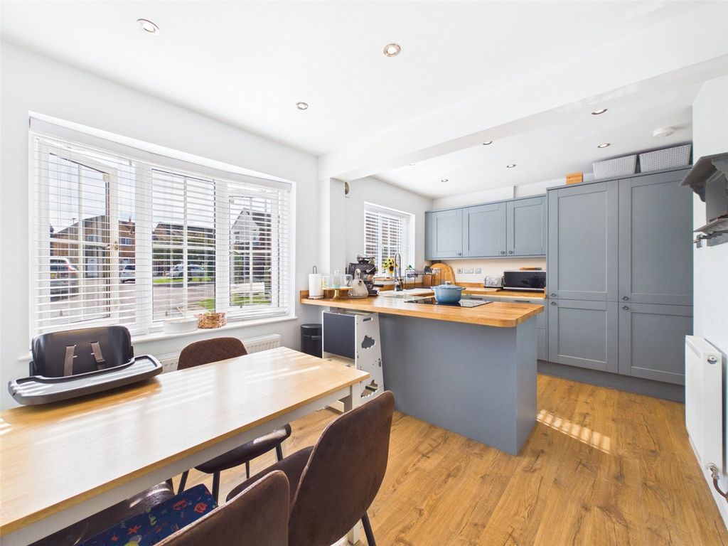 Property photo 2 of 16 Picture No. 02