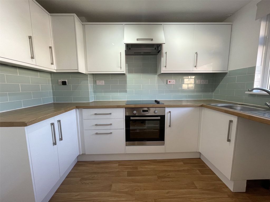 Property photo 2 of 10 Picture No. 15