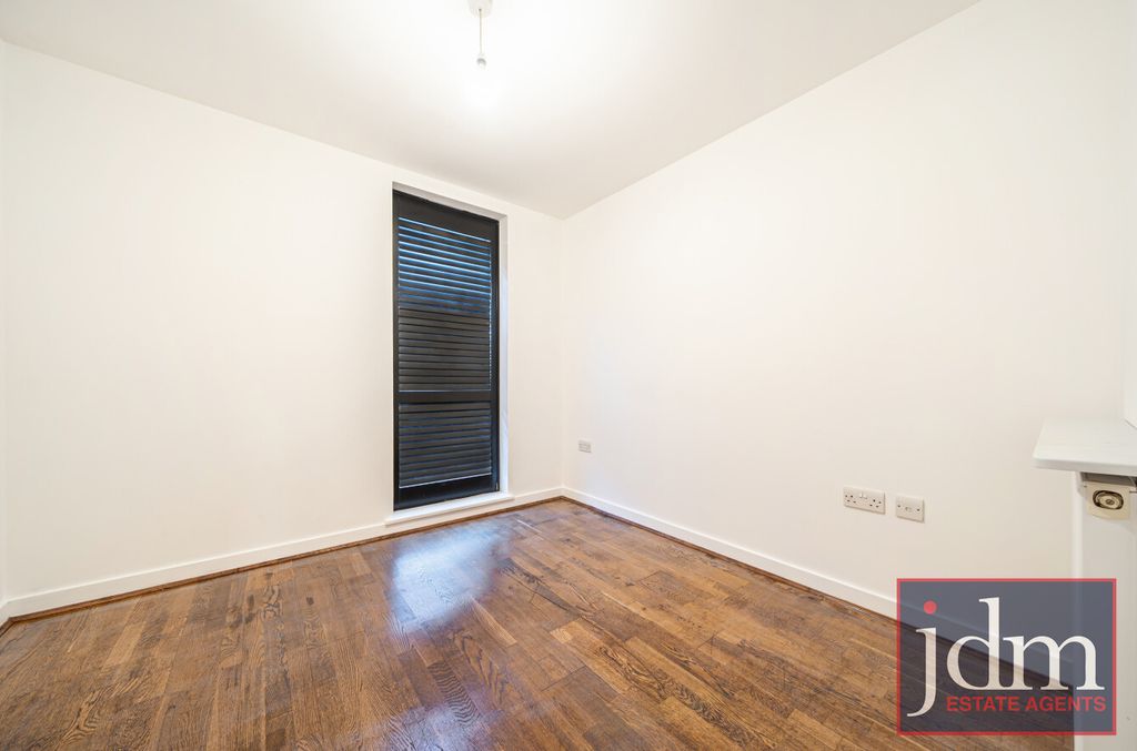 Property photo 3 of 9 4670A9B8-5545-4A1...