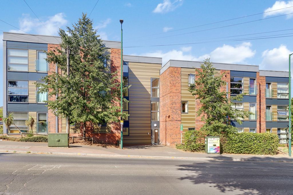 Property photo 1 of 12