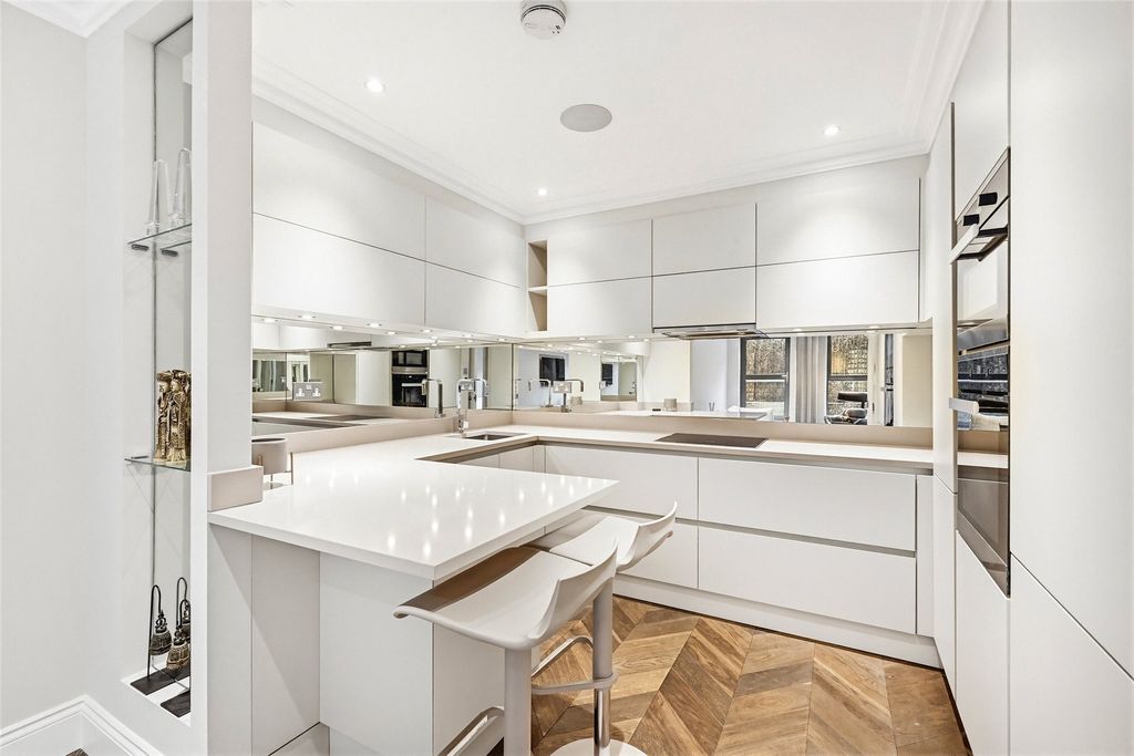 Property photo 3 of 10 Picture No. 06