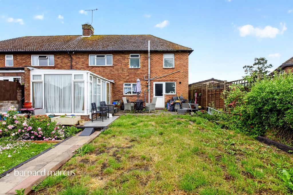Property photo 2 of 12