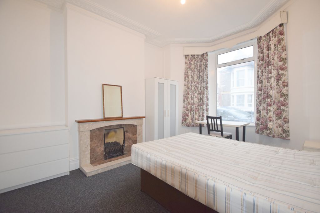 Property photo 3 of 10 Photo 1