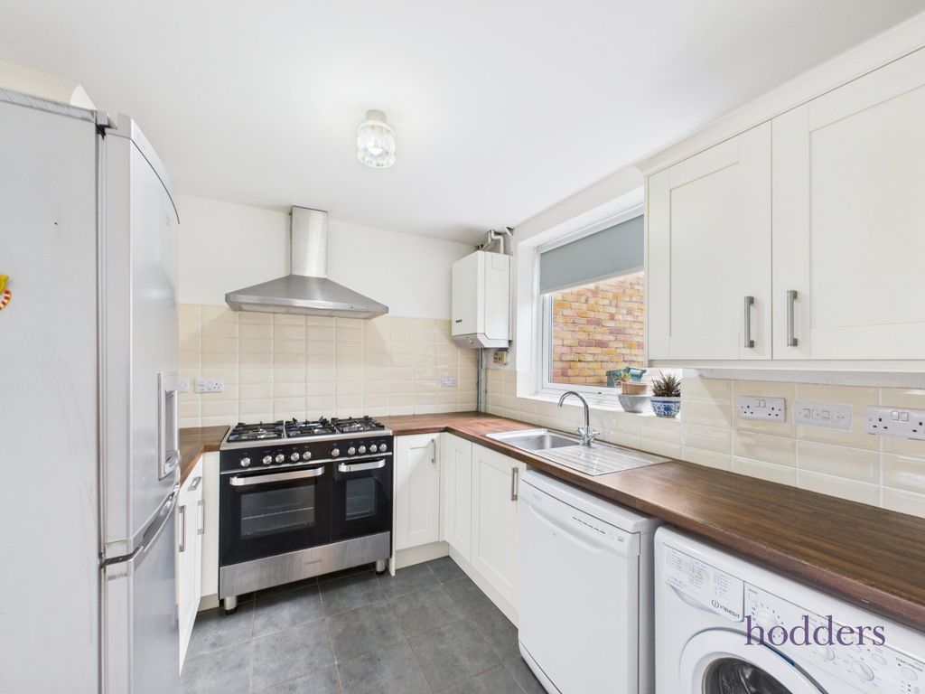 Property photo 2 of 16 Picture No. 29