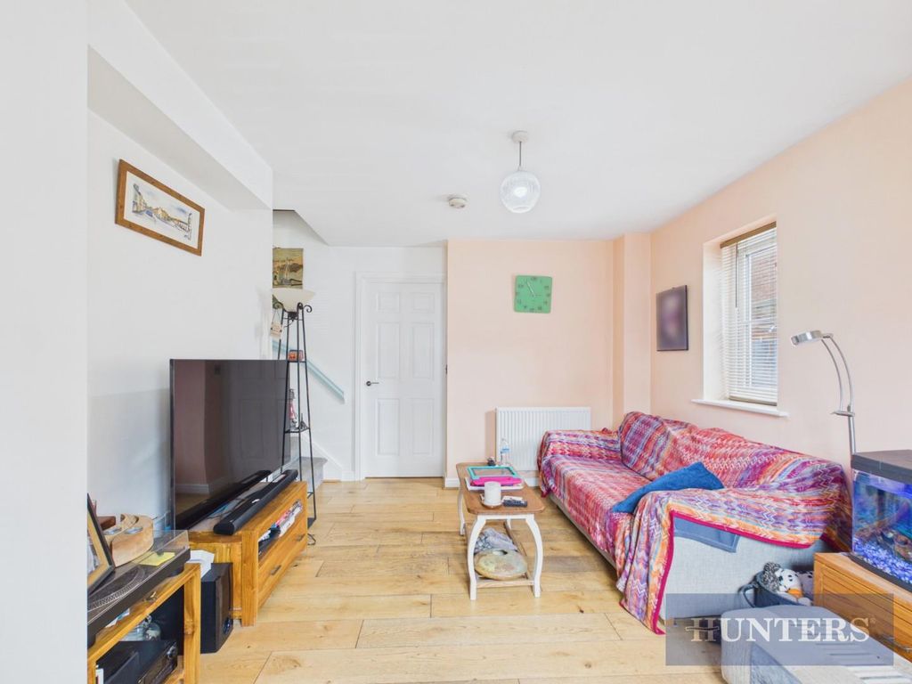 Property photo 3 of 14 Cam03444G0-Pr0067-Still003.Jpg