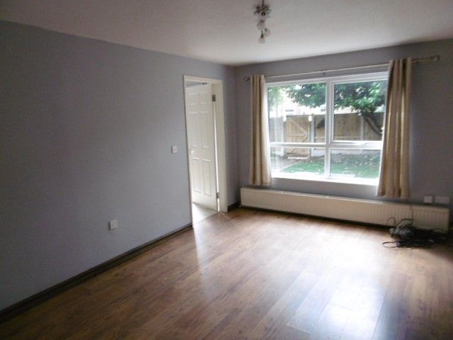 Property photo 2 of 15 (Main)