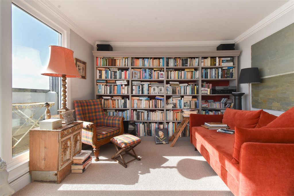 Property photo 3 of 18 Open Plan Living Space