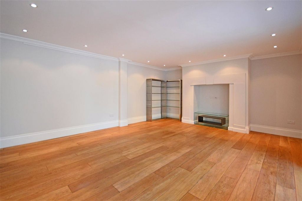 Property photo 3 of 8 Picture No. 03