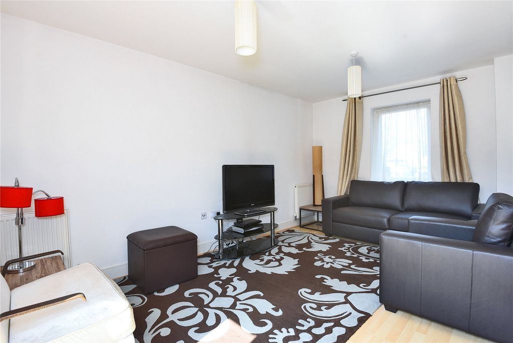 Property photo 3 of 13 Picture No. 10