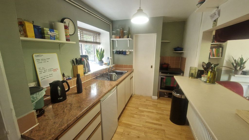 Property photo 3 of 11