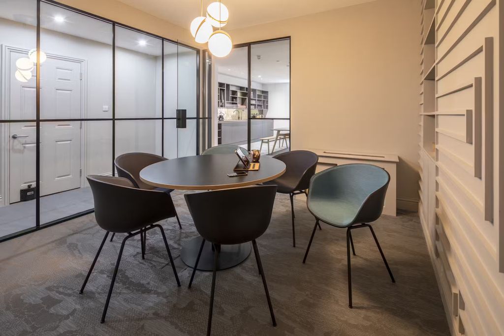 Property photo 3 of 11