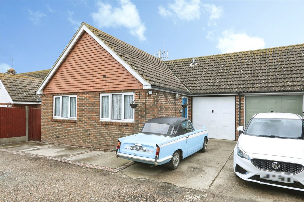 Property photo 1 of 19 Picture No. 03