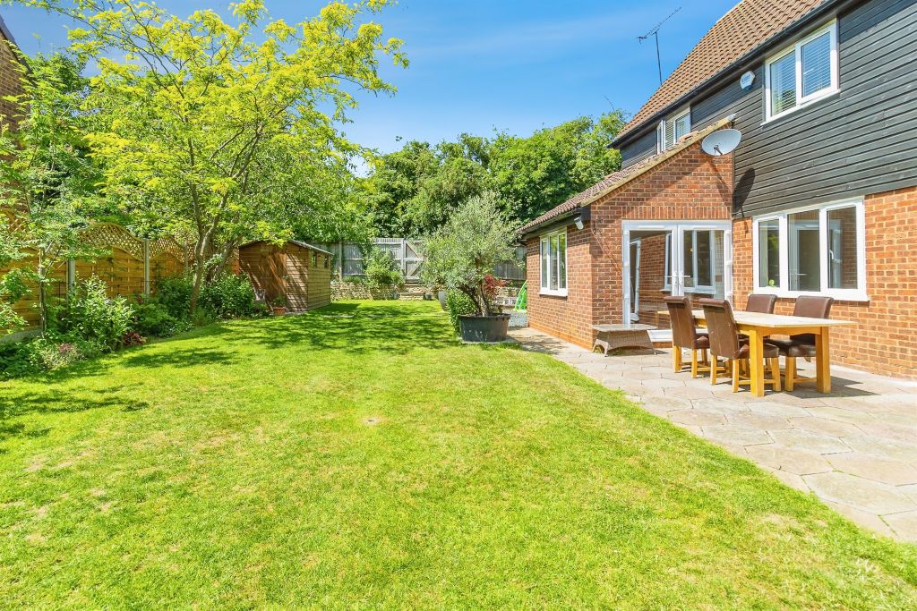 Property photo 2 of 17