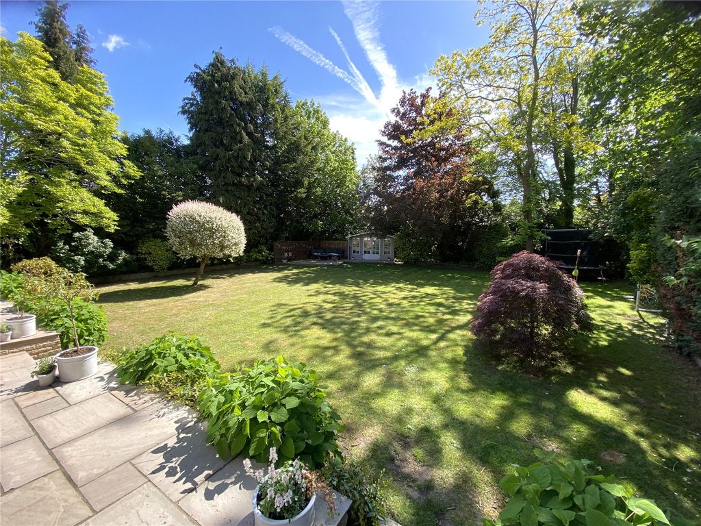Property photo 3 of 22 Picture No. 44