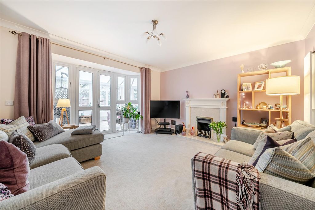 Property photo 2 of 21 1376933-7-690E06922ce0A-Arw.Jpg