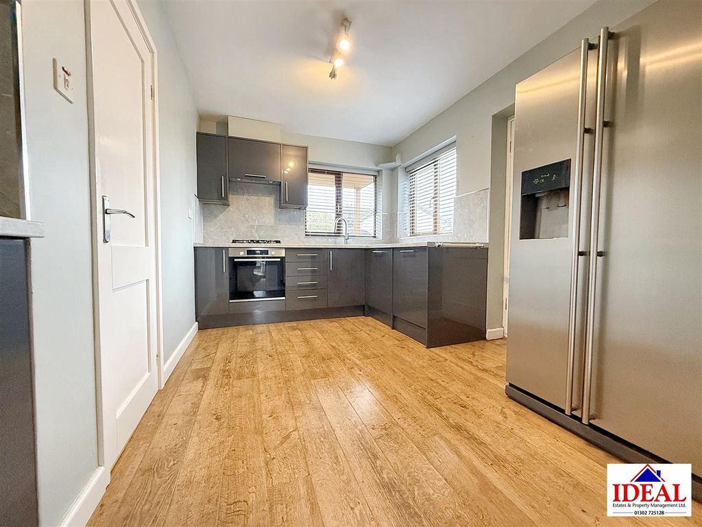 Property photo 2 of 17 Image00044.Jpg