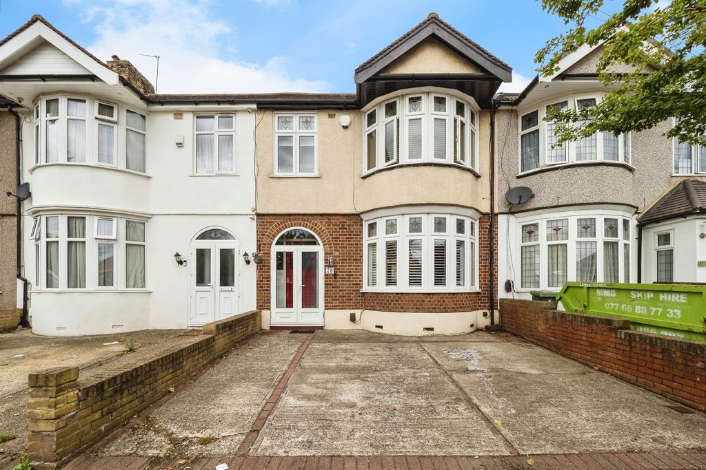 Property photo 1 of 17