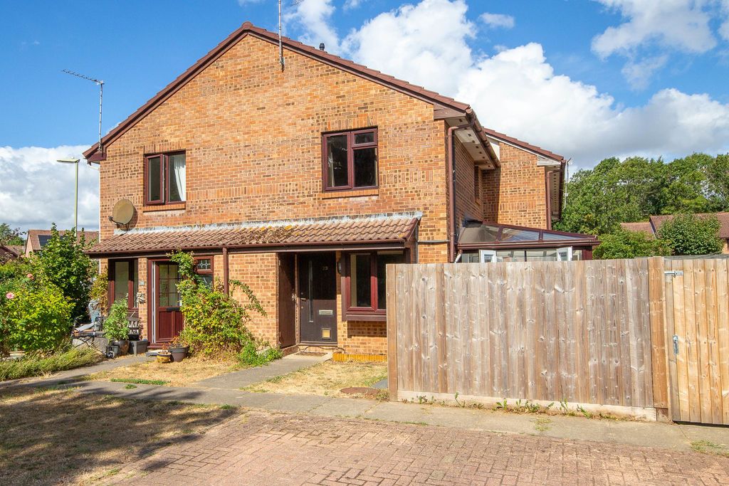 Property photo 1 of 11 External