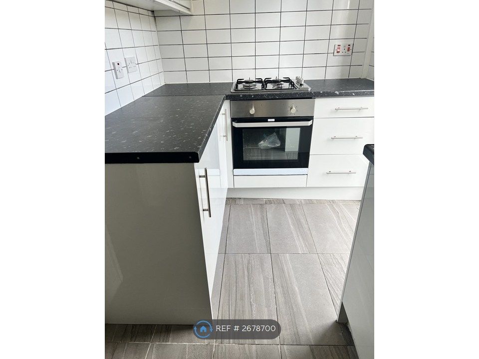 Property photo 2 of 13 Kitchen